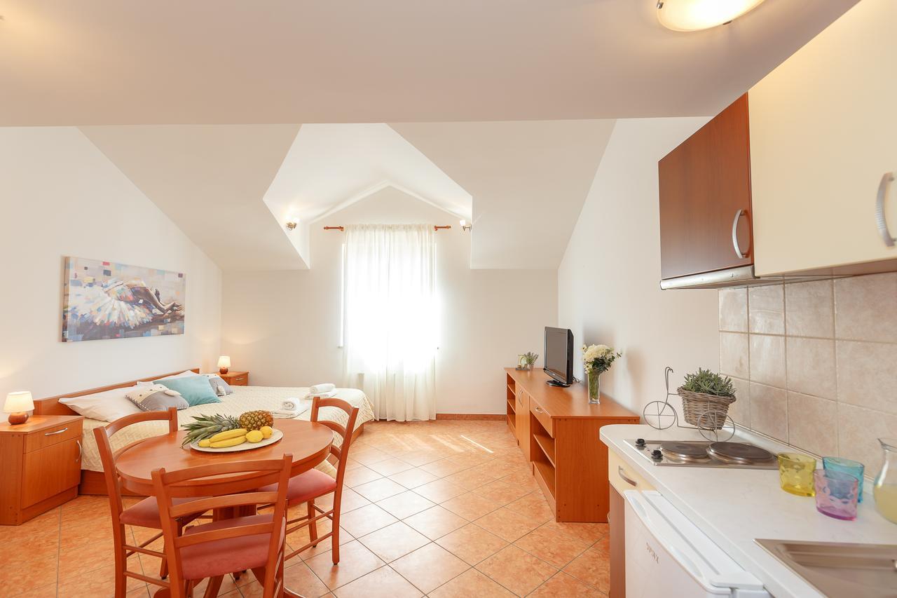Apartments Mondo Mokošica Eksteriør billede