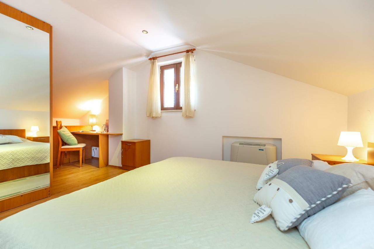 Apartments Mondo Mokošica Eksteriør billede